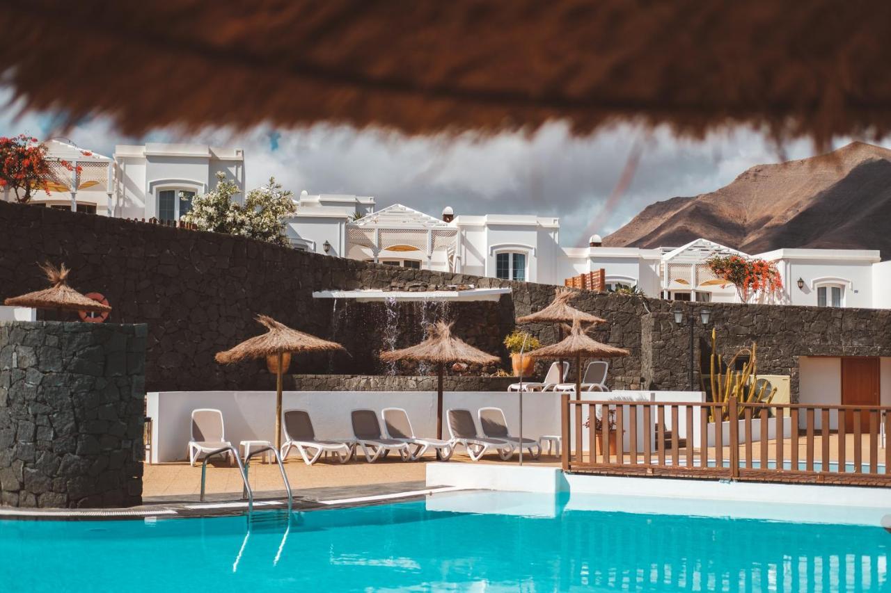 Apartamentos Livvo Coloradamar Playa Blanca  Ngoại thất bức ảnh