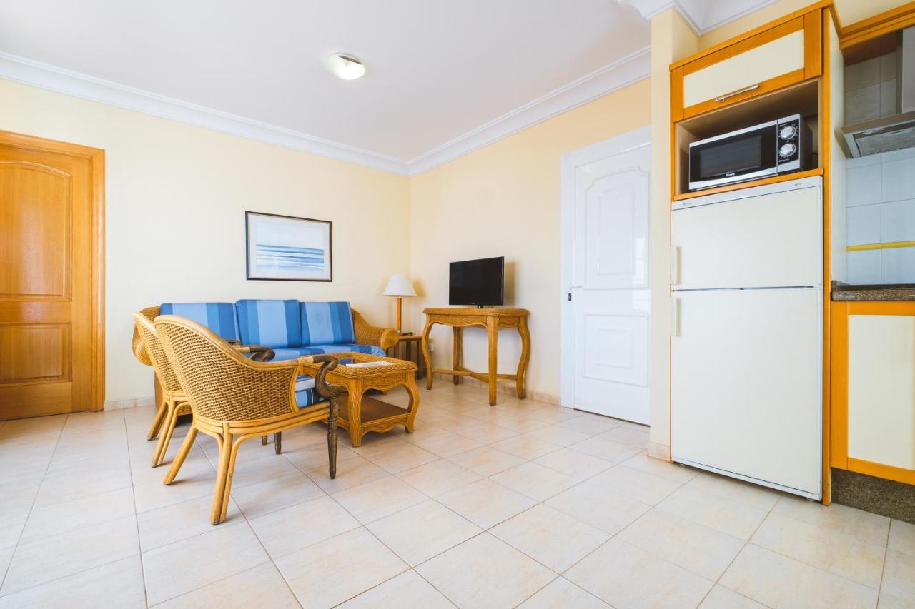 Apartamentos Livvo Coloradamar Playa Blanca  Ngoại thất bức ảnh