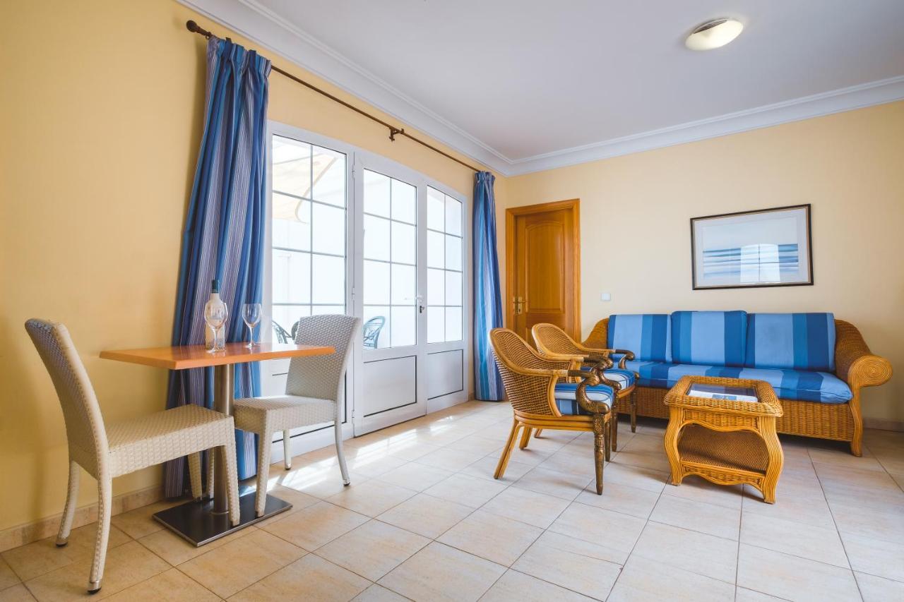 Apartamentos Livvo Coloradamar Playa Blanca  Ngoại thất bức ảnh