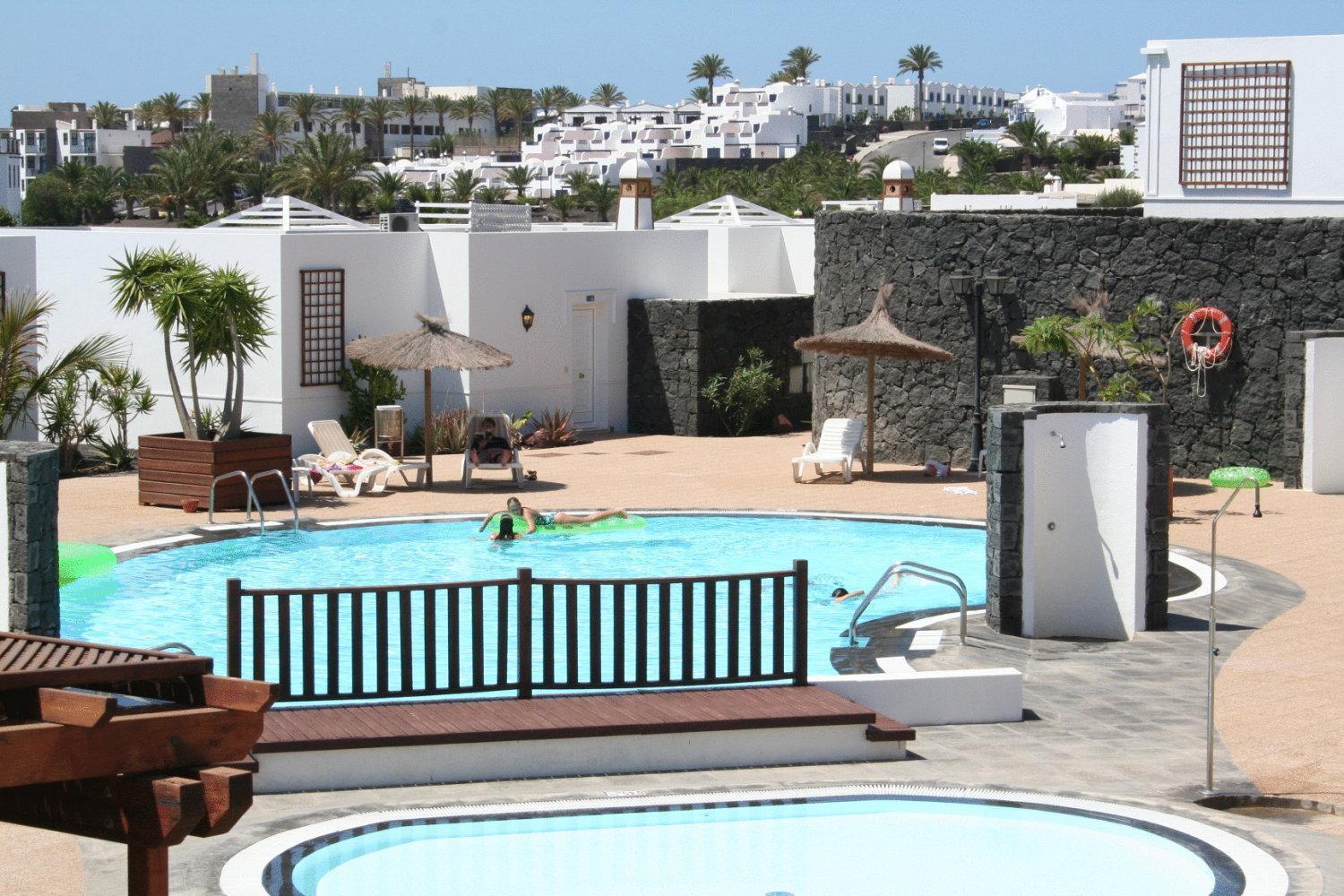 Apartamentos Livvo Coloradamar Playa Blanca  Ngoại thất bức ảnh