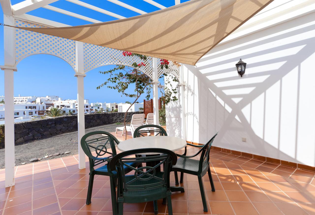 Apartamentos Livvo Coloradamar Playa Blanca  Ngoại thất bức ảnh