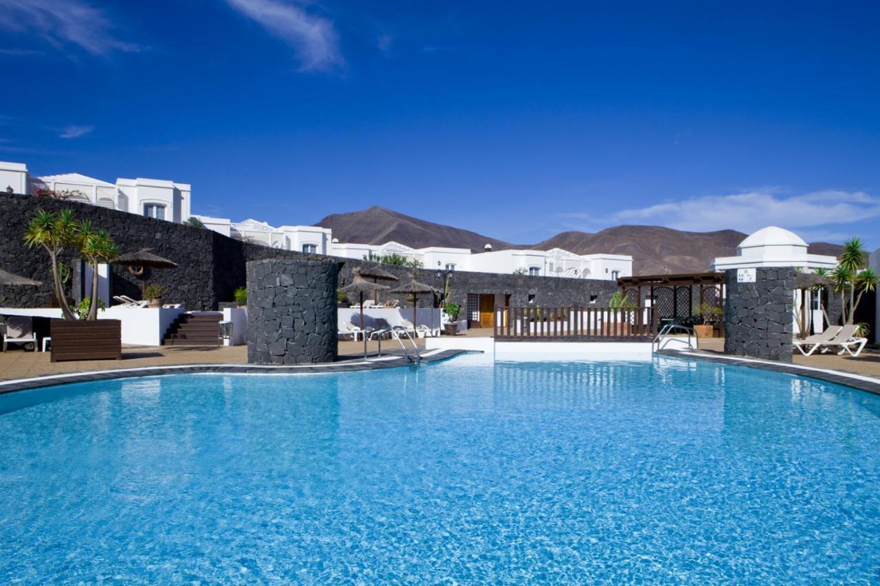 Apartamentos Livvo Coloradamar Playa Blanca  Ngoại thất bức ảnh